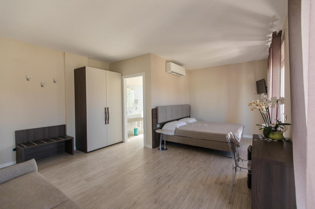 Residenza Angelica Bed & Breakfast Lazise Exterior photo